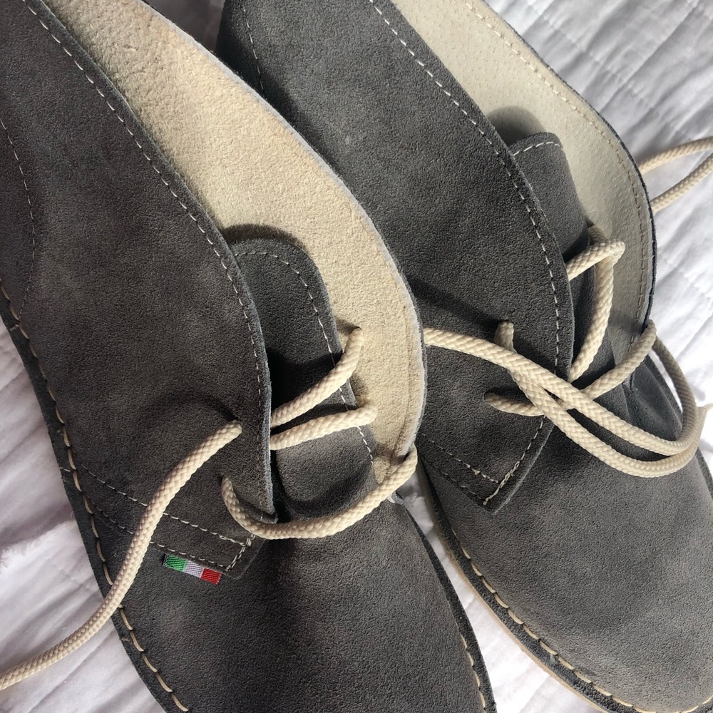 Shoes - Picture 2 of 5